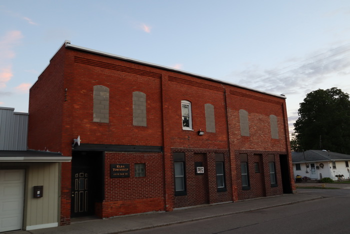 Ashley - 06-15-21 (newer photo)